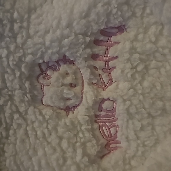 Hello Kitty puff hoodie - Picture 2 of 5